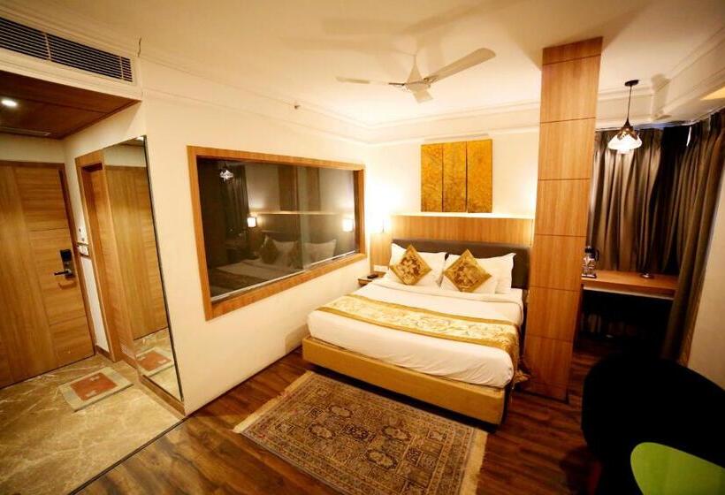 Suite Deluxe, New Hotel Broadway