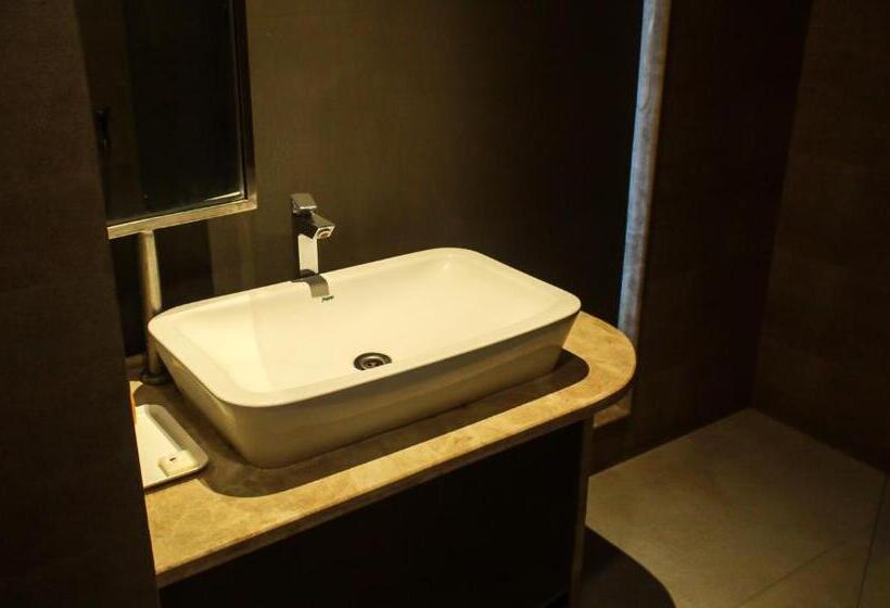 Suite Deluxe, New Hotel Broadway