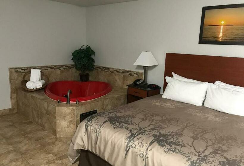 キングサイズベッドのスイートルーム, North Star Hotel Pictured Rocks