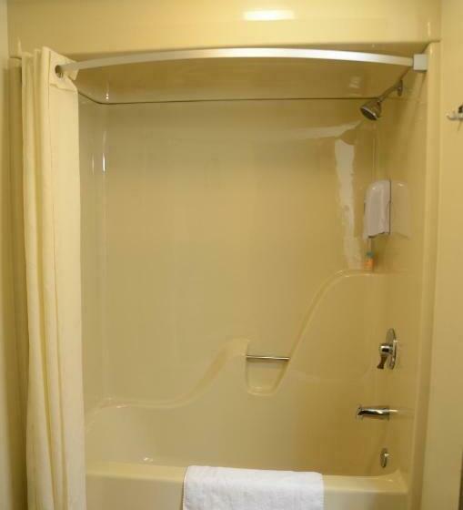 キングサイズベッドのスタンダードルーム, North Star Hotel Pictured Rocks