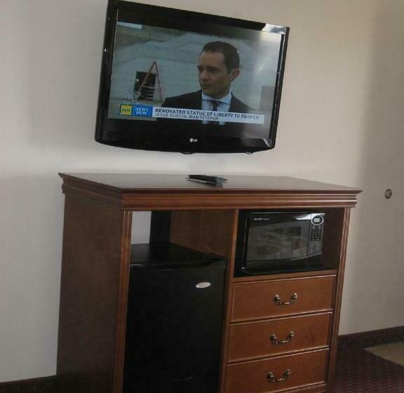 غرفه قياسيه سريرين مزدوجين, Briarwood Inn Of Geneva