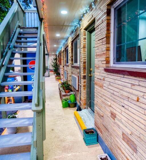 Номер Стандарт 2 Двуспальные Кровати, Budget Inn