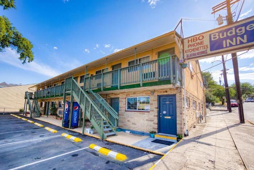 Номер Стандарт 2 Двуспальные Кровати, Budget Inn