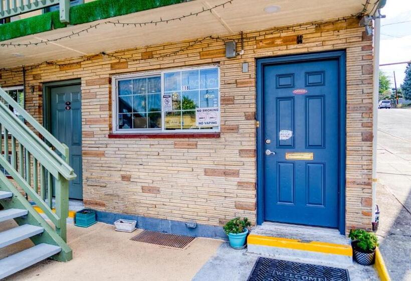 Стандартный Номер Кровать Кинг, Budget Inn