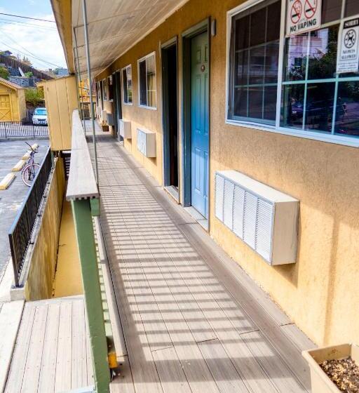 Номер Стандарт, Budget Inn