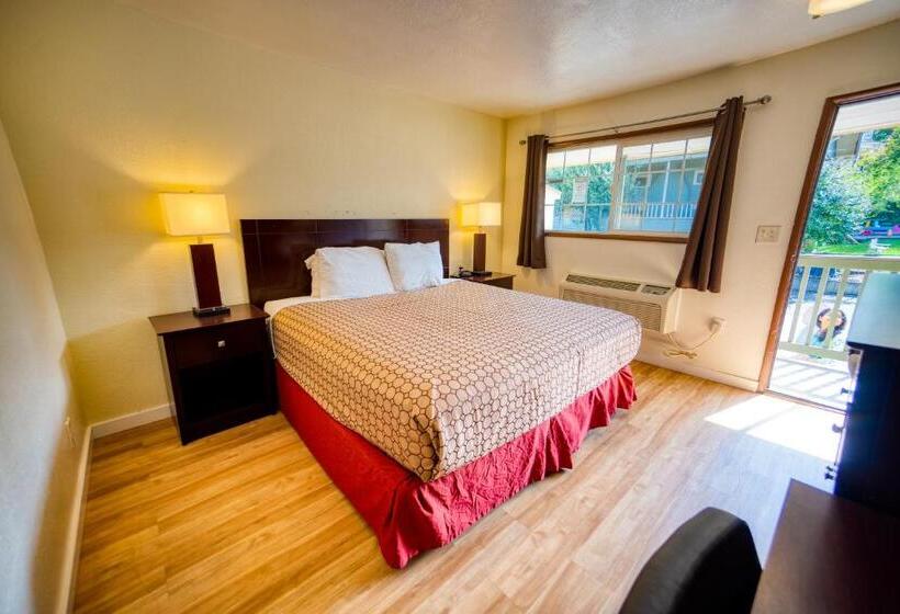 غرفة قياسية سرير كينج, Budget Inn