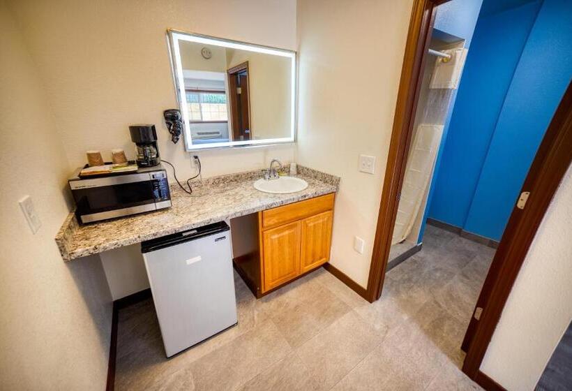 Стандартный Номер Кровать Кинг, Budget Inn