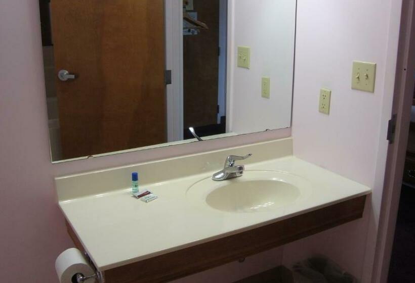 غرفة قياسية, My Hometown Inn