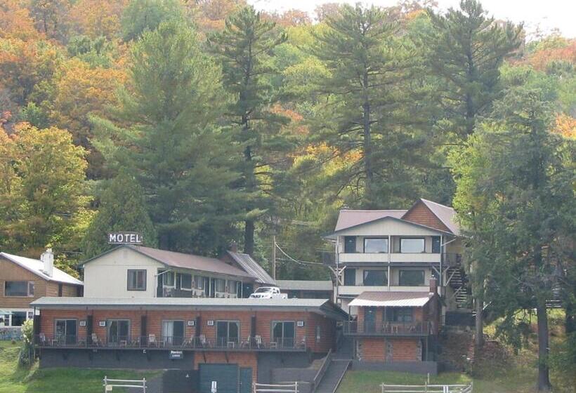 חדר סטנדרט עם מיטת קווין, Pine Knoll Hotel Lakeside Lodge & Cabin