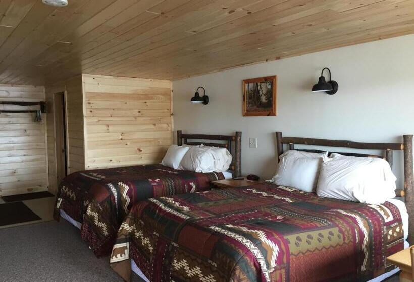 חדר סטנדרט עם מיטת קווין, Pine Knoll Hotel Lakeside Lodge & Cabin