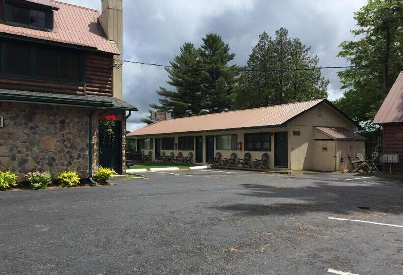 חדר אקונומי, Pine Knoll Hotel Lakeside Lodge & Cabin