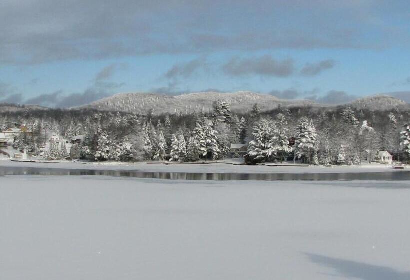 חדר אקונומי, Pine Knoll Hotel Lakeside Lodge & Cabin