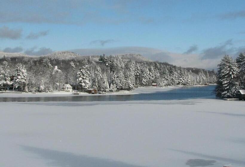 Номер Economy, Pine Knoll Hotel Lakeside Lodge & Cabin