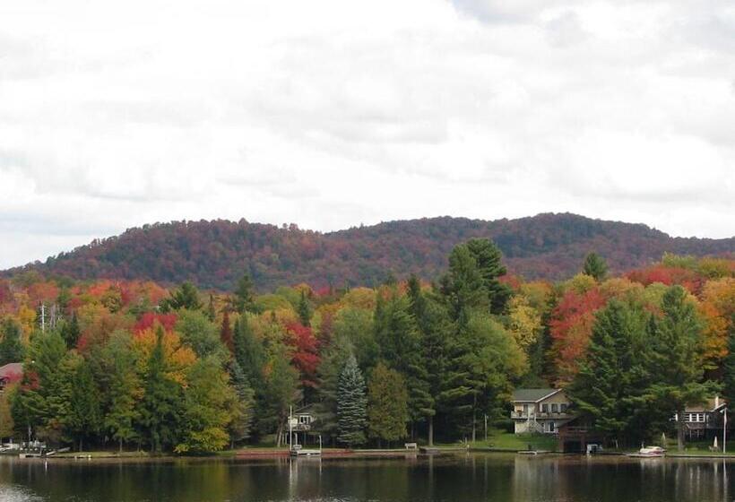 חדר סטנדרט עם מיטת קווין, Pine Knoll Hotel Lakeside Lodge & Cabin