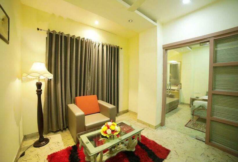 Junior Suite, New Hotel Broadway