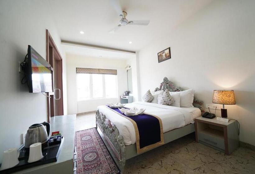 Junior Suite, New Hotel Broadway