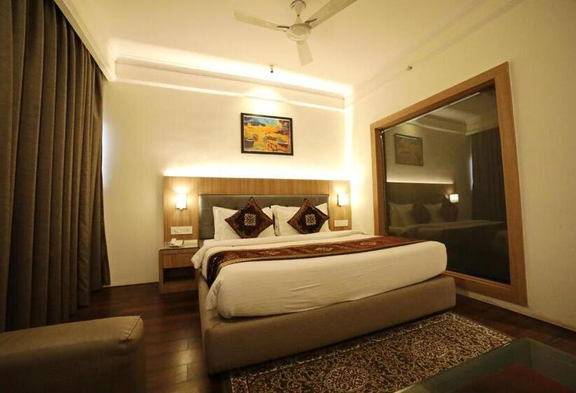 Suite Deluxe, New Hotel Broadway