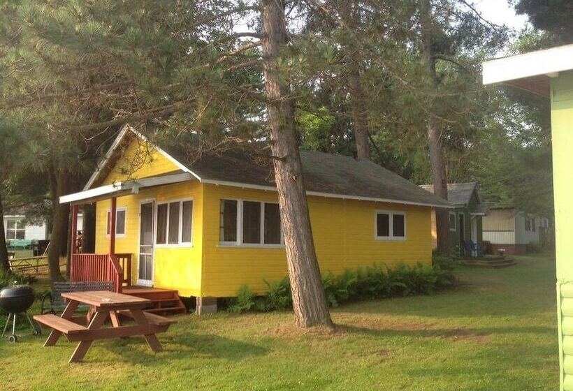 小室, Rainbow S End Resort