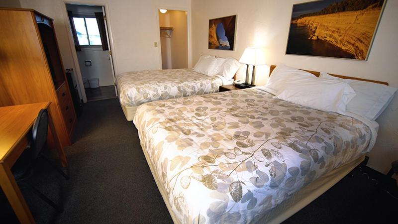 标准间, Alger Falls Motel