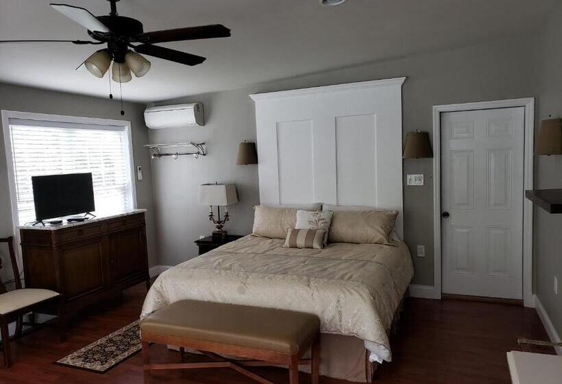 غرفة ديلوكس سرير كينج, Cameron Estate Inn