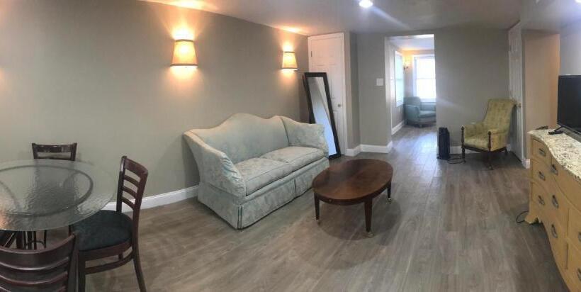 غرفة سوبيريور عائلية, Cameron Estate Inn