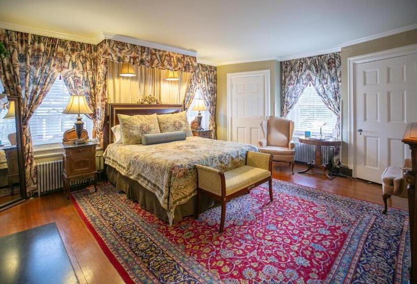 Номер Deluxe Кровать Кинг, Cameron Estate Inn