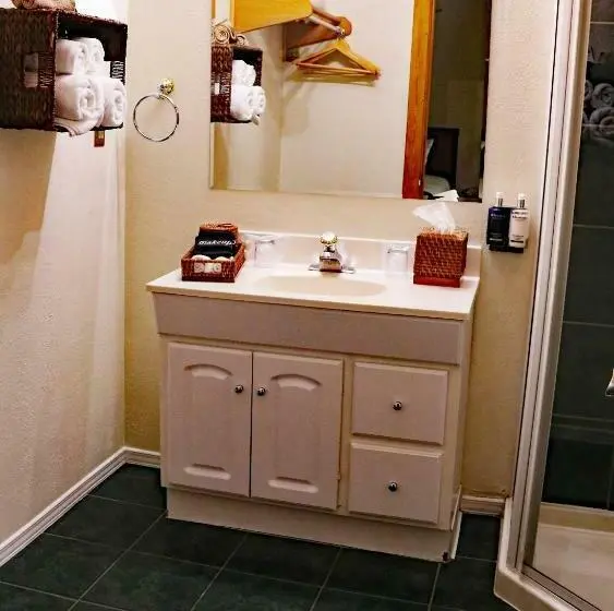 キングサイズベッドのスーペリアルーム, Sheridan House Inn  Adult Only Accommodation