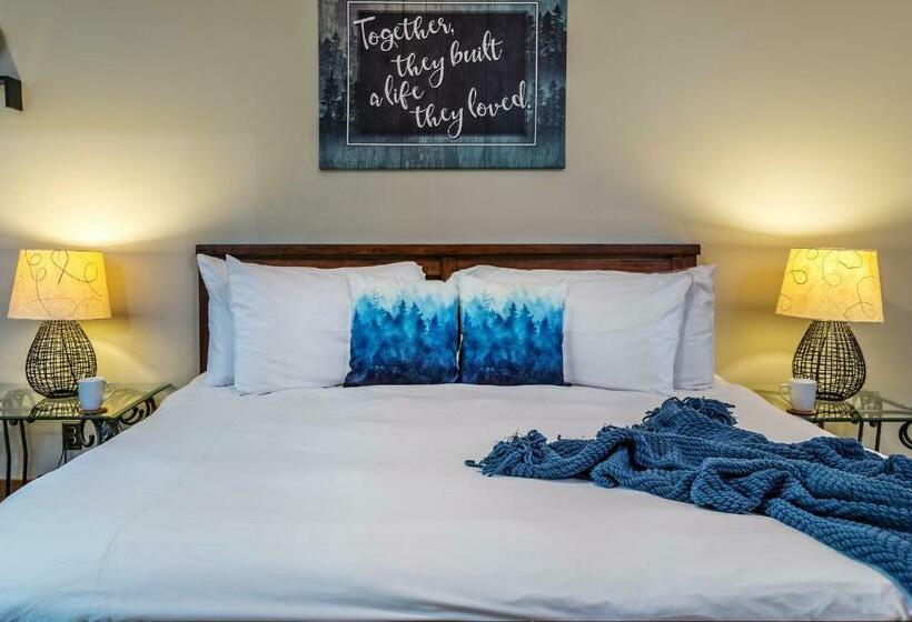 带大床的高级房间, Sheridan House Inn Adult Only Accommodation