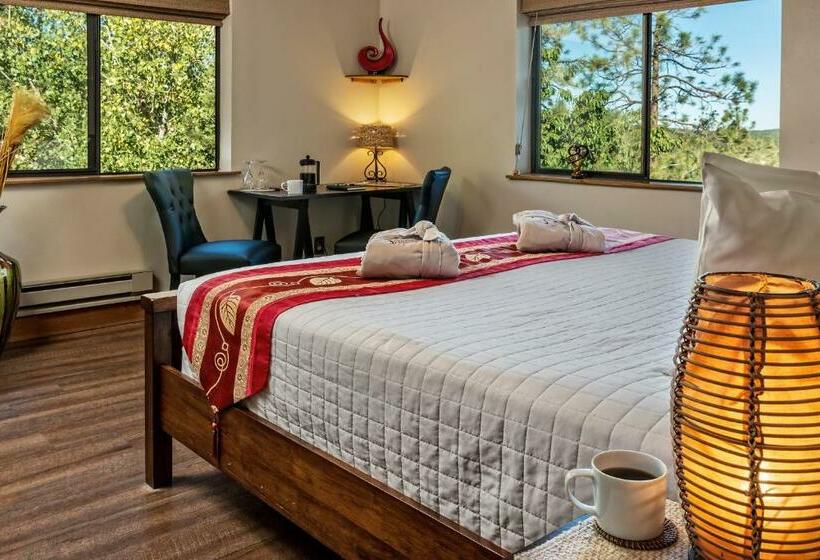 带大床的豪华间, Sheridan House Inn Adult Only Accommodation