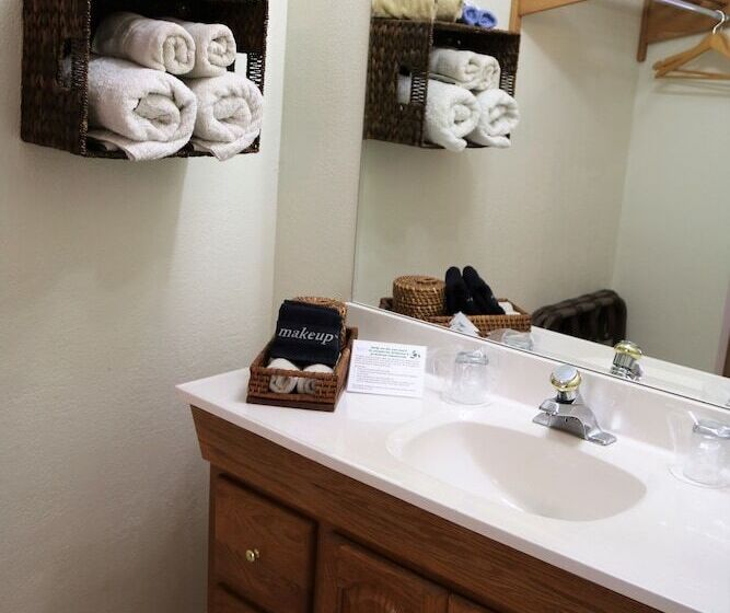 高级大房间, Sheridan House Inn Adult Only Accommodation