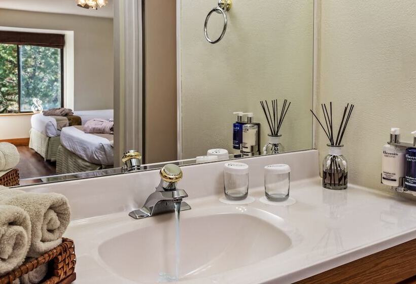 高级大房间, Sheridan House Inn Adult Only Accommodation