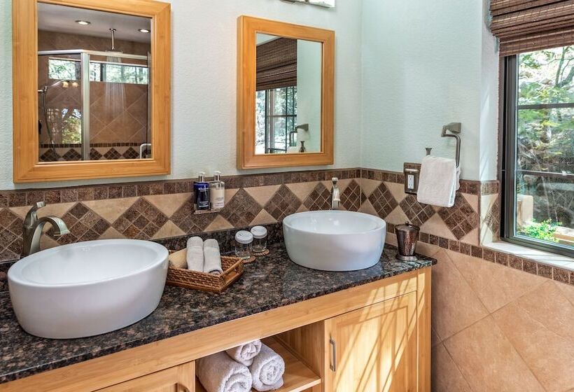 高级客房, Sheridan House Inn Adult Only Accommodation