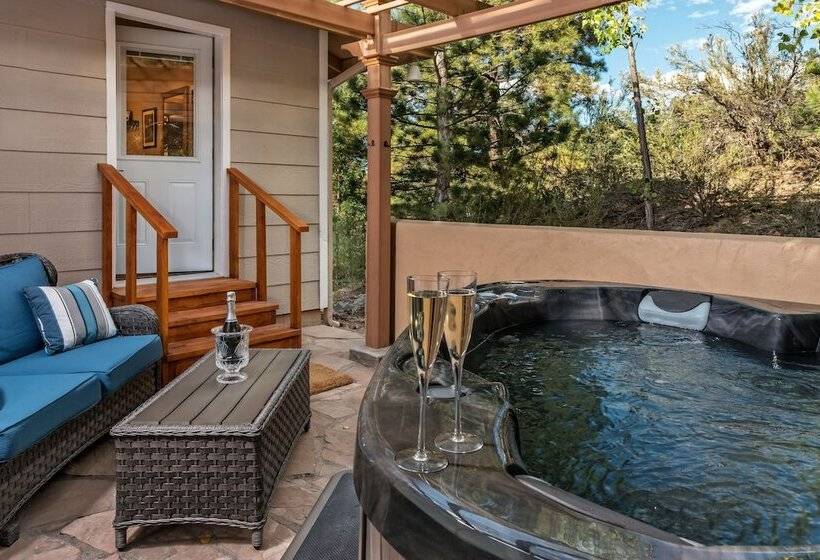 带大床的豪华间, Sheridan House Inn Adult Only Accommodation