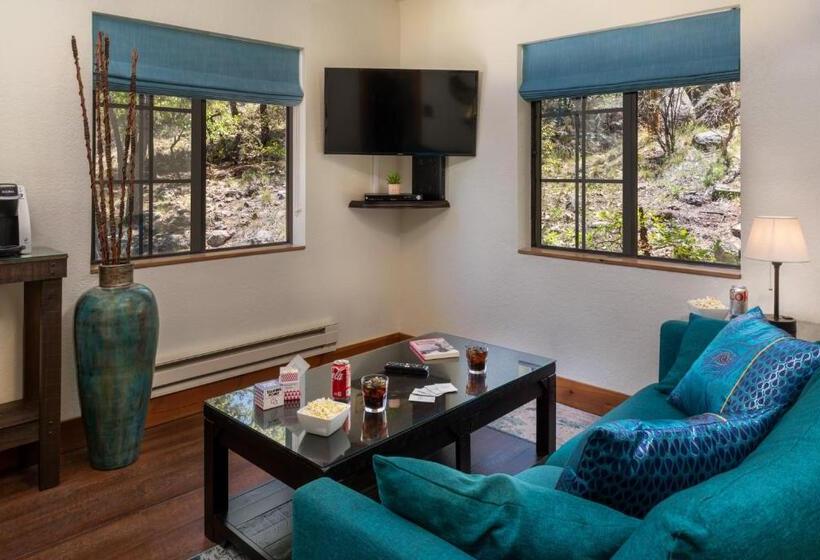 高级套房, Sheridan House Inn Adult Only Accommodation