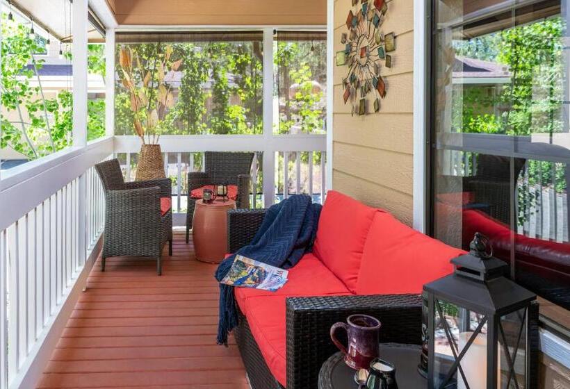 Номер Премиум, Sheridan House Inn  Adult Only Accommodation