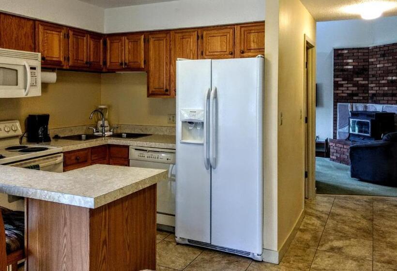 منزل غرفة نوم واحدة, Cathedral Ledge Resort