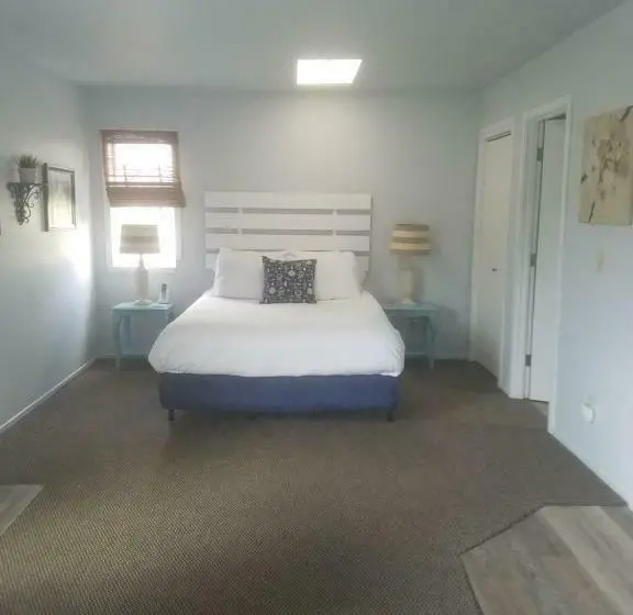 オーシャンビュースタンダードルーム, Beaches Inn | Sandpiper Pier Cottage