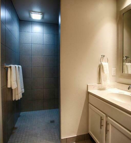 스위트, Z Loft Extended Stay