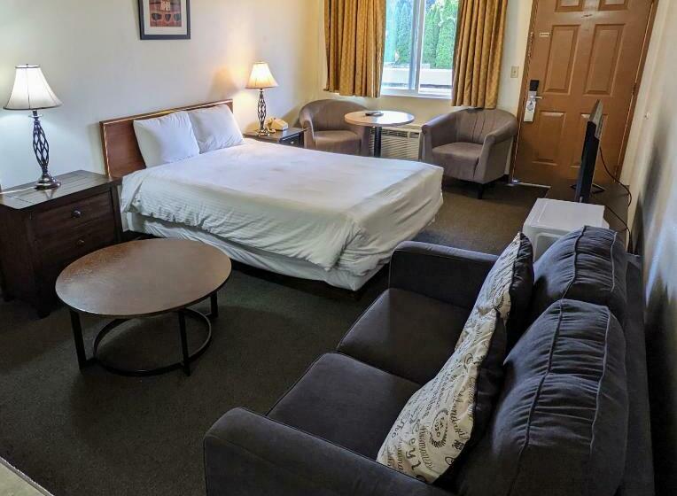 غرفة قياسية, Fairground Inn