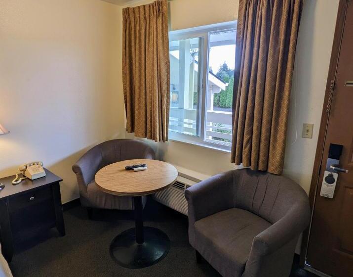 스탠다드 룸 킹사이즈 침대, Fairground Inn