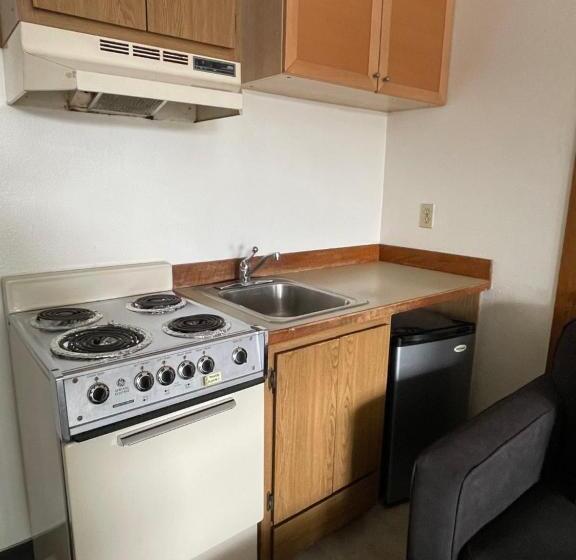 غرفة قياسية, Fairground Inn