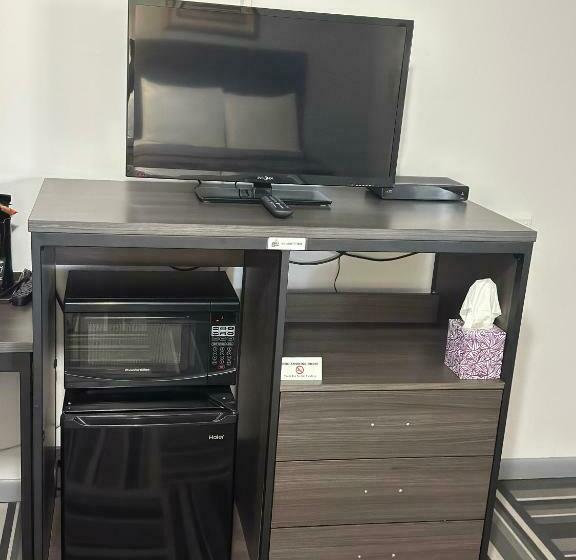 Стандартный Номер Кровать Кинг, Relax Inn  Saginaw