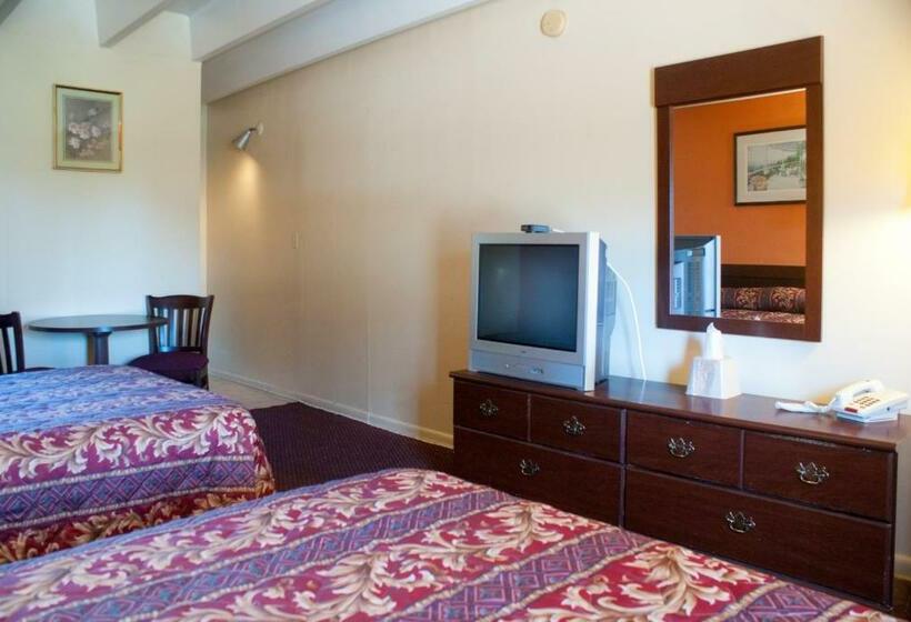 غرفه قياسيه سريرين مزدوجين, Nassau Holiday Motel