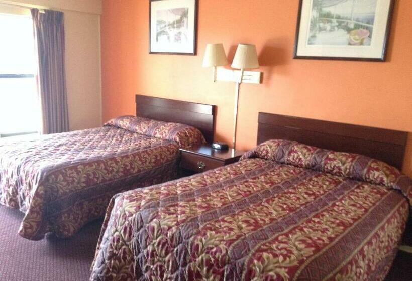 غرفه قياسيه سريرين مزدوجين, Nassau Holiday Motel