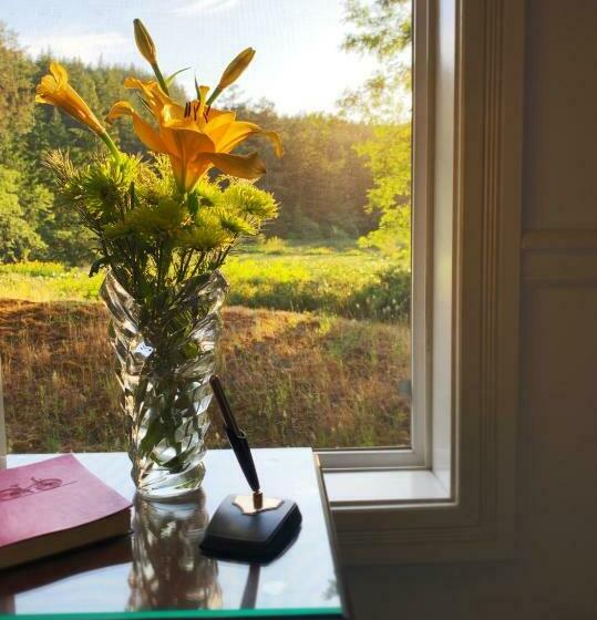 اتاق لوکس, Otter's Pond Bed And Breakfast