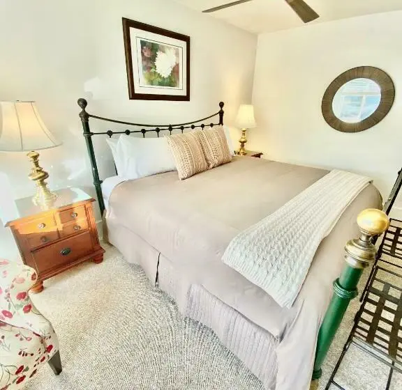 Deluxe-huone King-vuode, Otter's Pond Bed And Breakfast