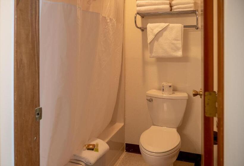 标准间, Eagle Cap Chalets