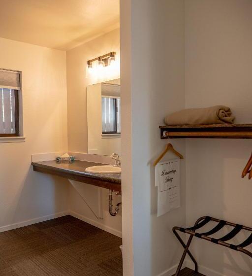 适合残疾人士使用的带超级大床的标准间, Eagle Cap Chalets