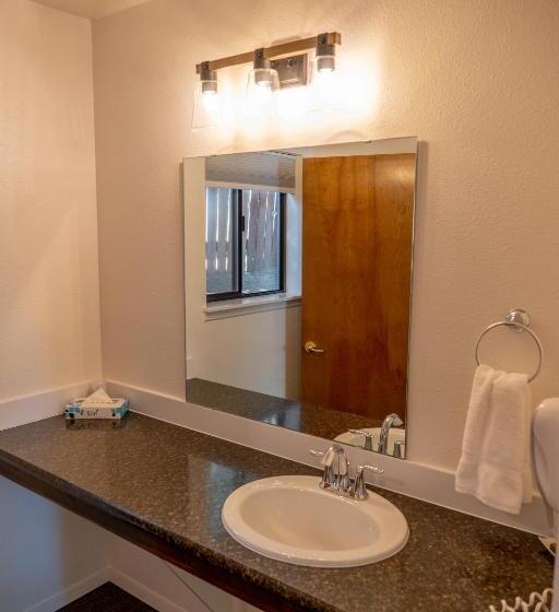 适合残疾人士使用的带超级大床的标准间, Eagle Cap Chalets