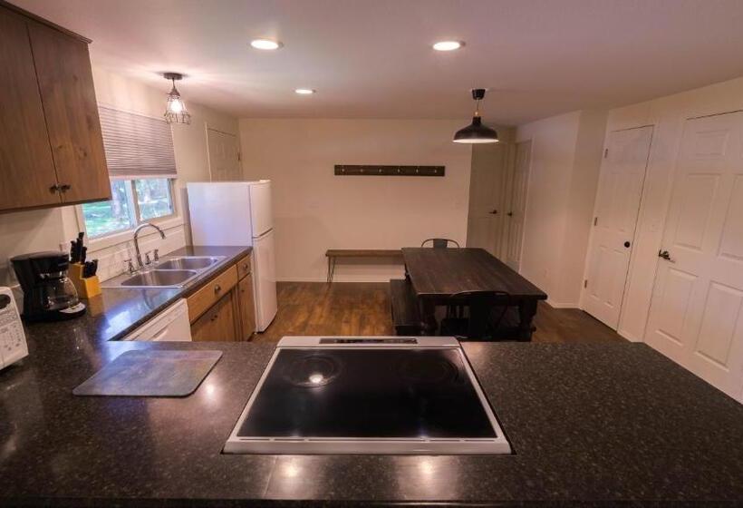 2间卧室的房子, Eagle Cap Chalets